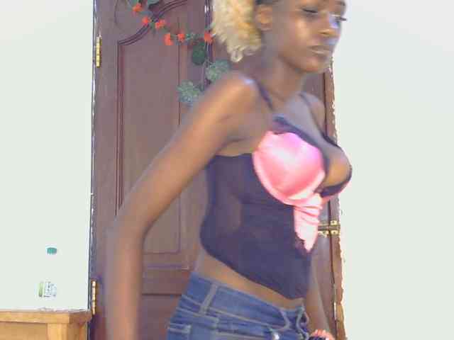 VelvetDesire webcam