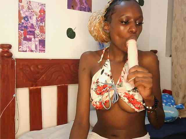 VelvetDesire webcam