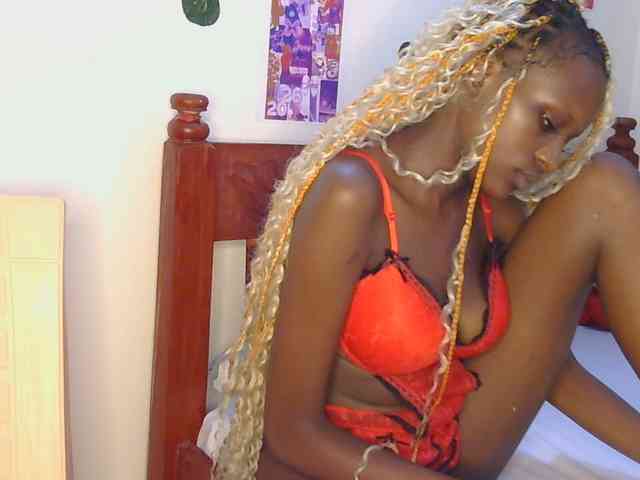 VelvetDesire webcam