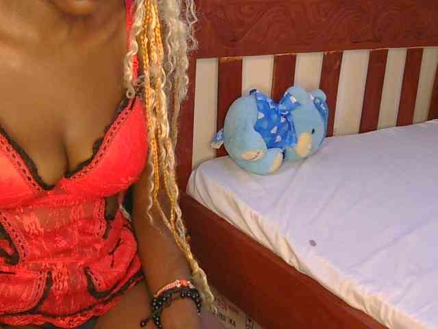VelvetDesire webcam