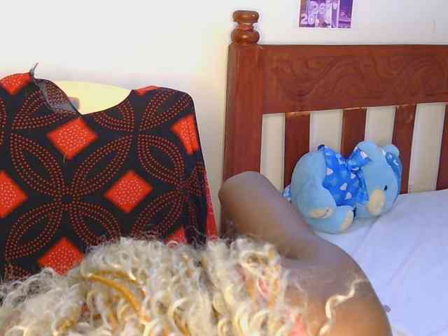VelvetDesire webcam