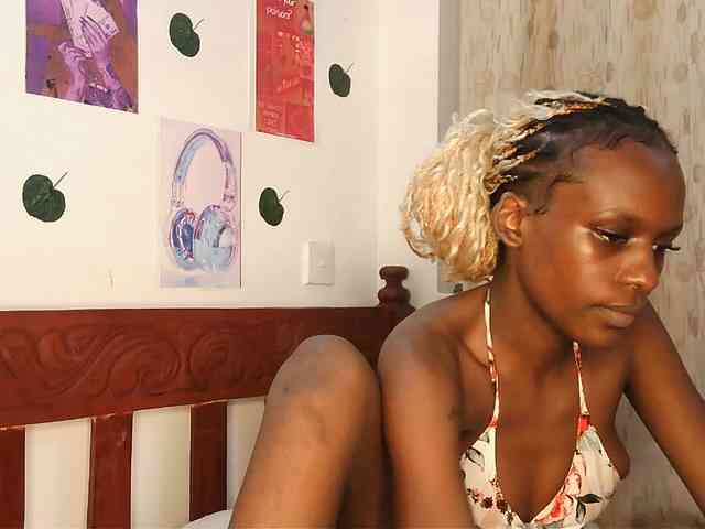 VelvetDesire webcam