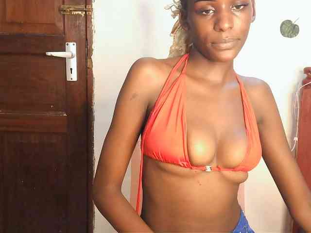 VelvetDesire webcam