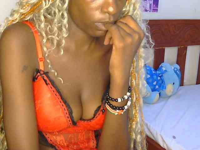 VelvetDesire webcam