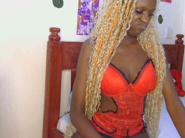 VelvetDesire webcam