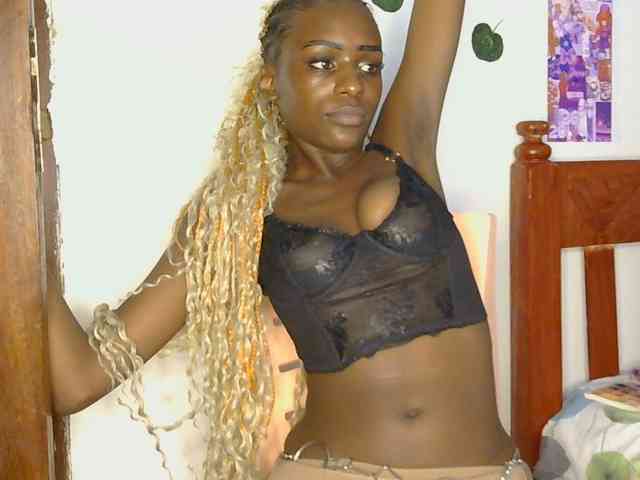 VelvetDesire webcam
