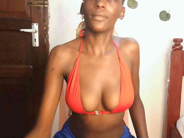 VelvetDesire webcam