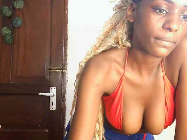 VelvetDesire webcam