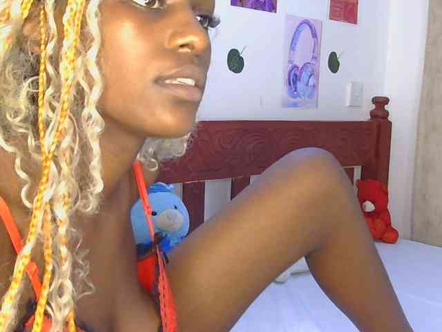 VelvetDesire webcam