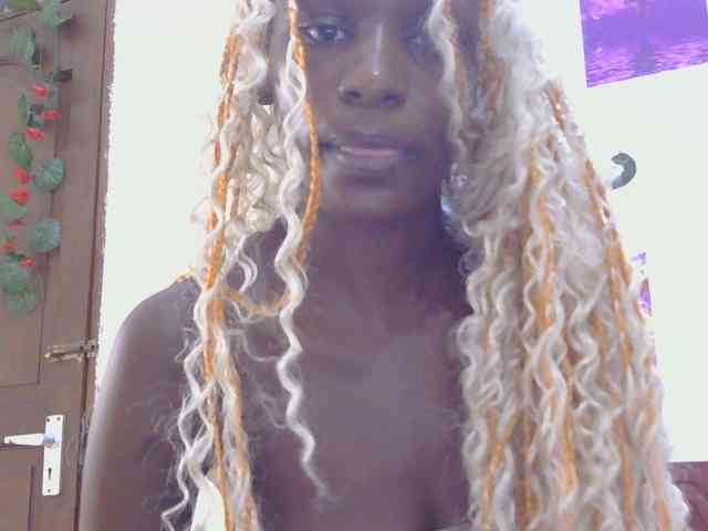 VelvetDesire webcam