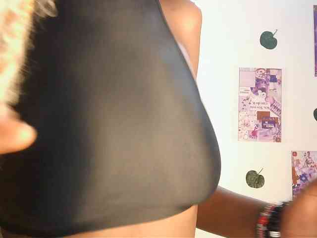VelvetDesire webcam