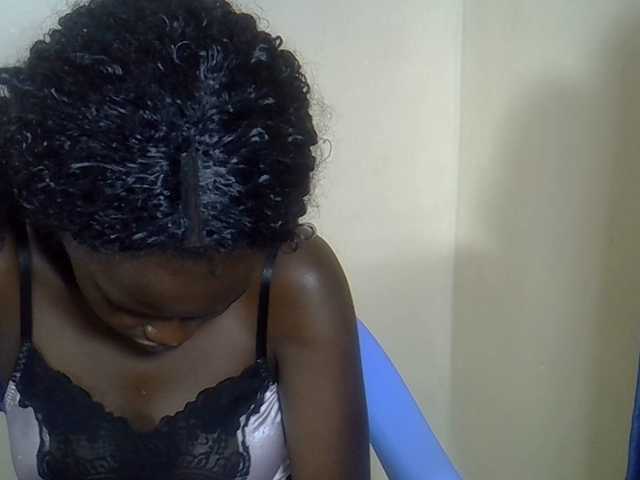 Blacklizy4's BongaCams show and profile