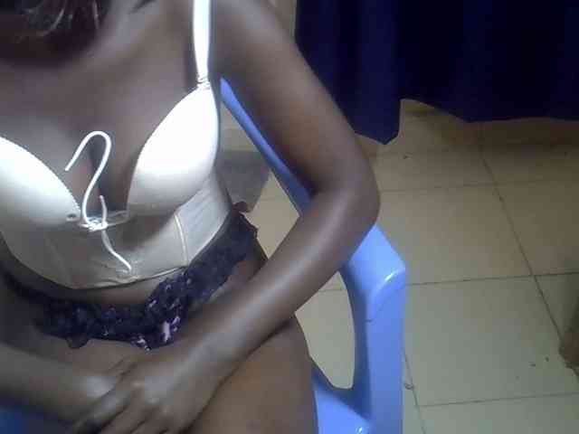 Blacklizy4 webcam