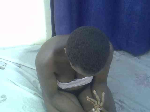 Blacklizy4 webcam