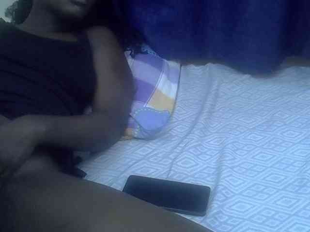 Blacklizy4 webcam