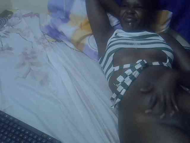 Blacklizy4 webcam