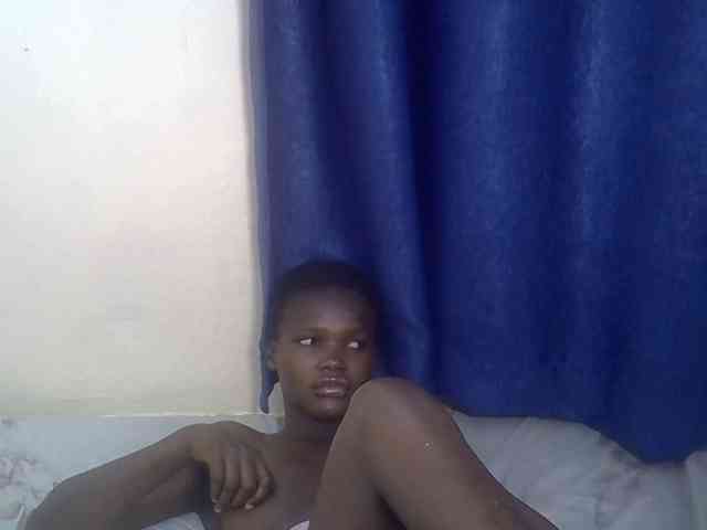 Blacklizy4 webcam