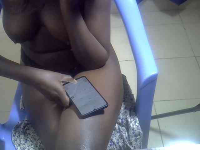 Blacklizy4 webcam