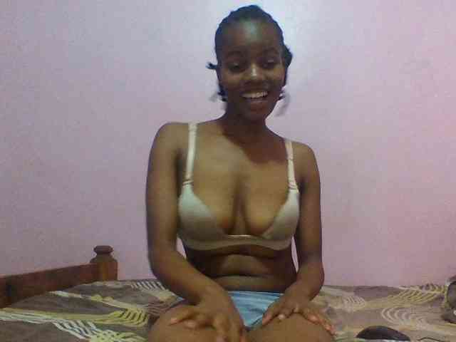 Sexypuri webcam