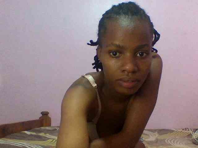 Sexypuri webcam