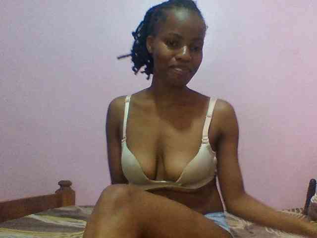 Sexypuri webcam
