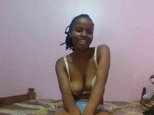 Sexypuri webcam