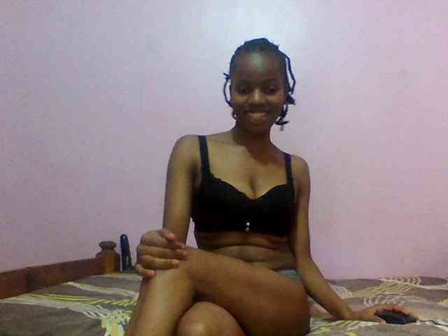 Sexypuri webcam