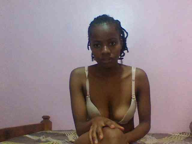 Sexypuri webcam