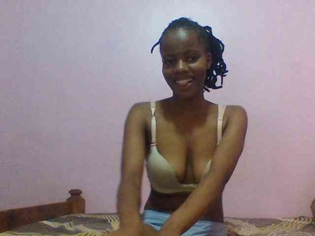 Sexypuri webcam
