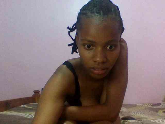 Sexypuri webcam