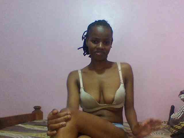 Sexypuri webcam