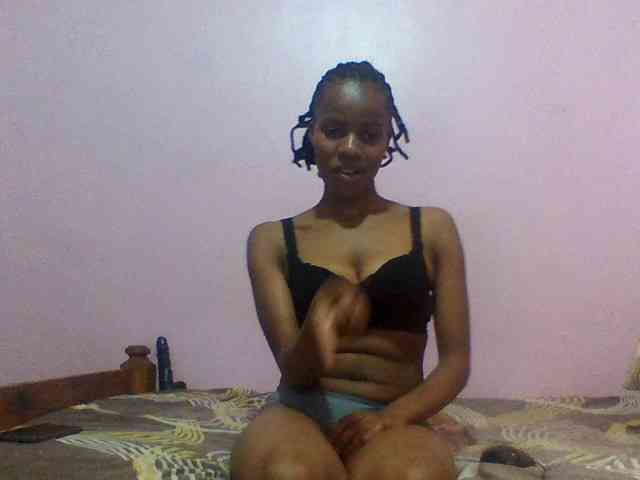 Sexypuri webcam