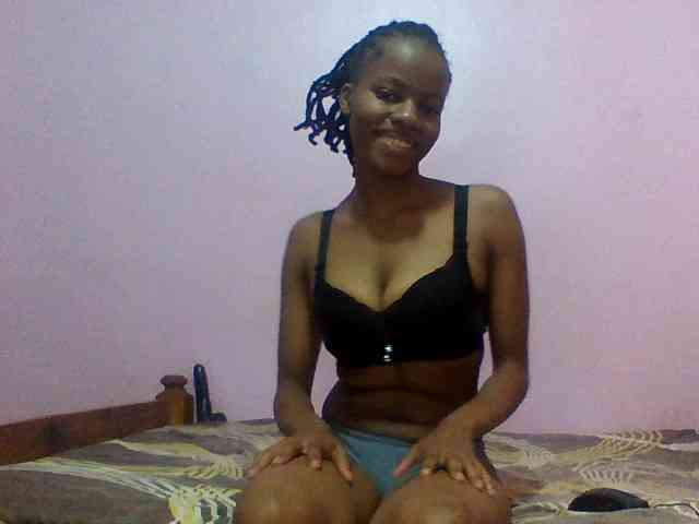 Sexypuri webcam
