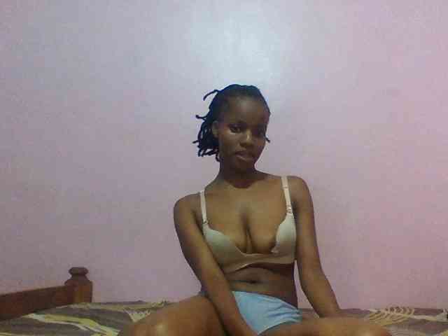 Sexypuri webcam
