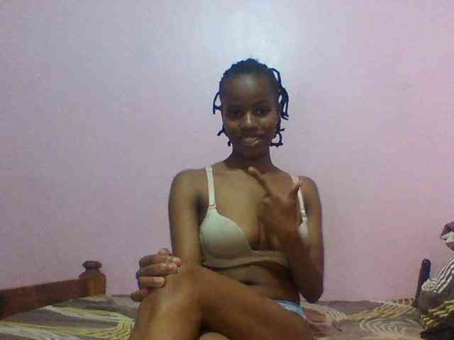 Sexypuri webcam