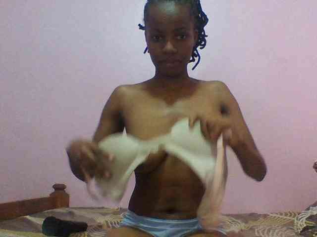 Sexypuri webcam
