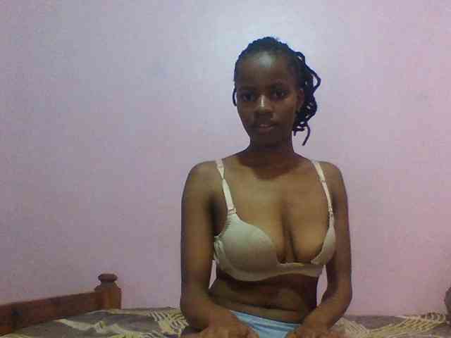 Sexypuri webcam