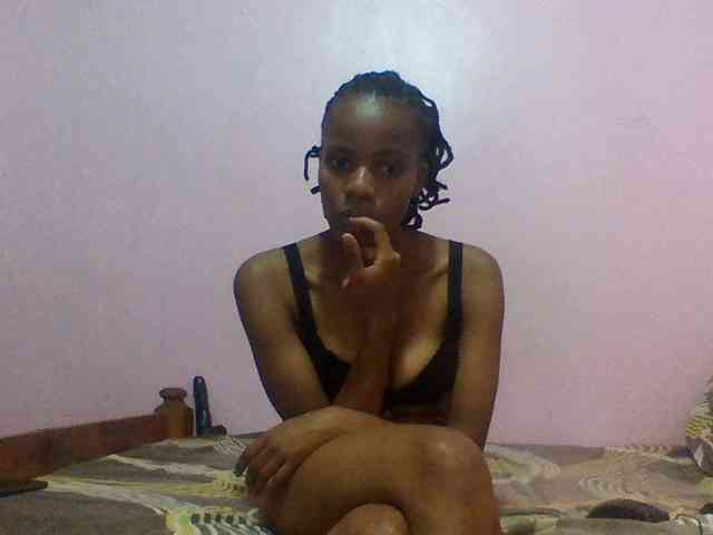 Sexypuri webcam
