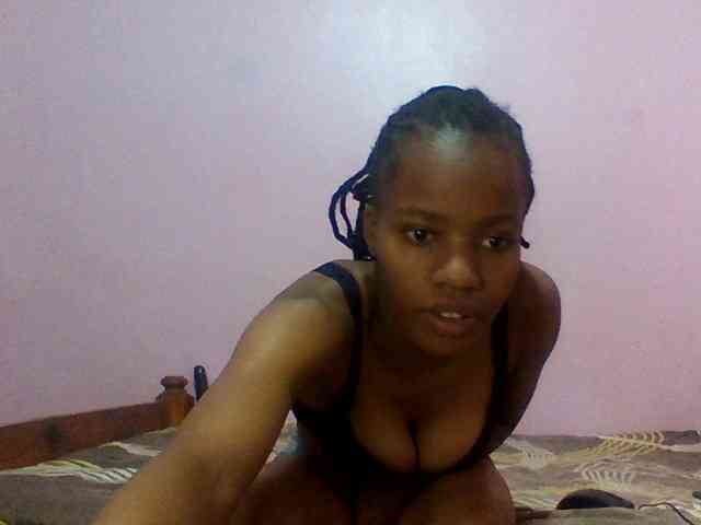 Sexypuri webcam