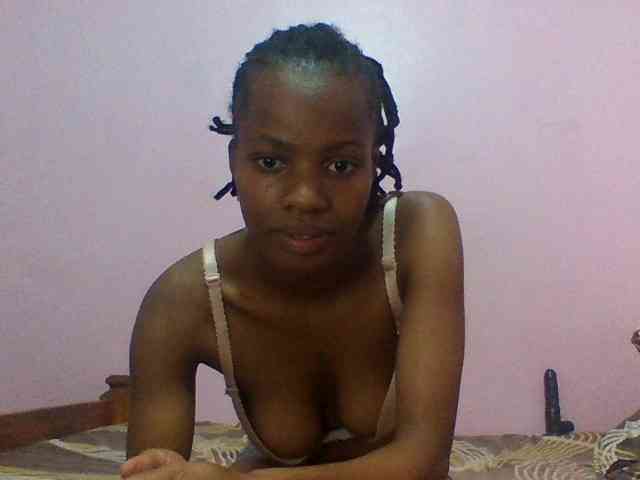 Sexypuri webcam