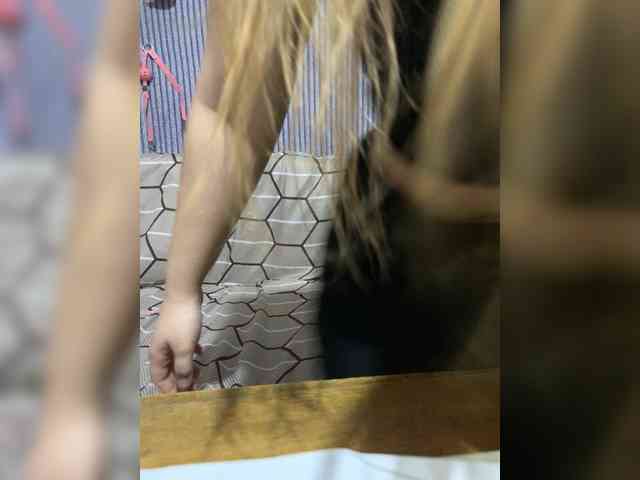 sexylisa181818 webcam