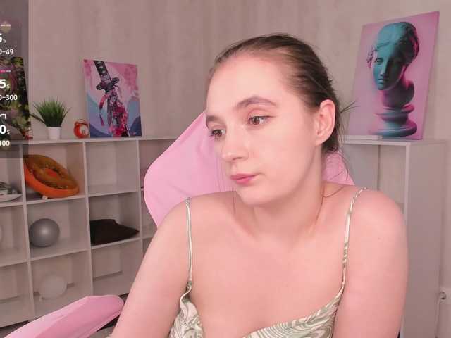 Amy-Desiree live cam on BongaCams
