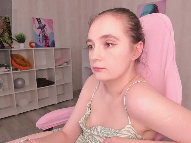Amy-Desiree live cam on BongaCams