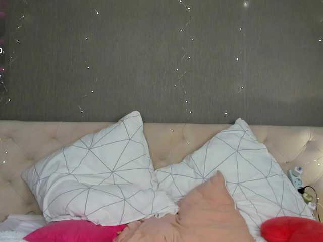 Amy-Desiree live cam on BongaCams