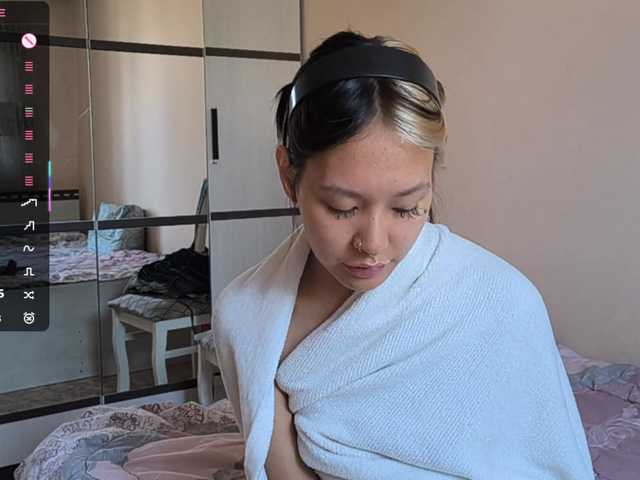 SeeShellman live cam on BongaCams