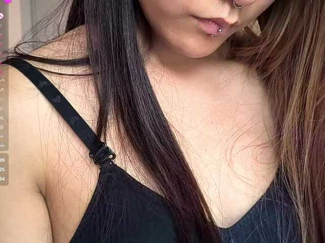 SeeShellman live cam on BongaCams