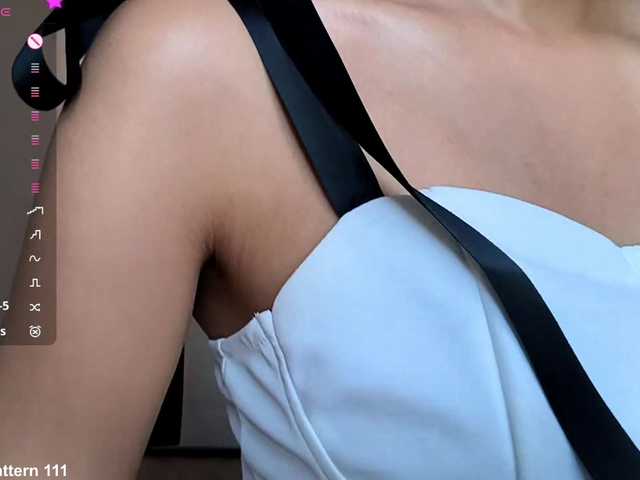 SeeShellman live cam on BongaCams