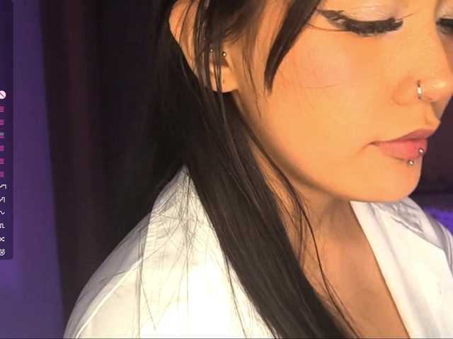 SeeShellman live cam on BongaCams