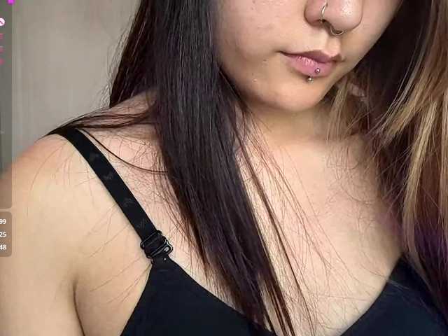 SeeShellman live cam on BongaCams