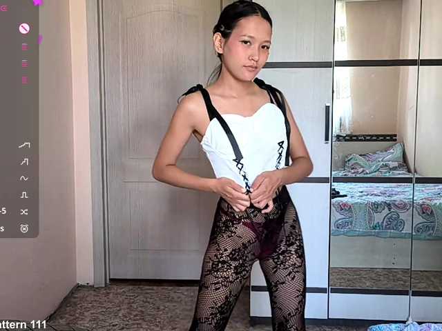 SeeShellman live cam on BongaCams